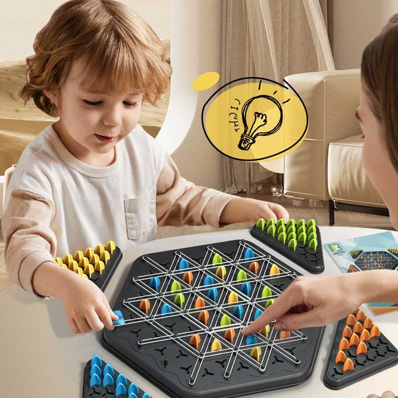 PlaySmart Driehoek Ketting Spel | Développer des compétences essentielles tout en s'amusant.