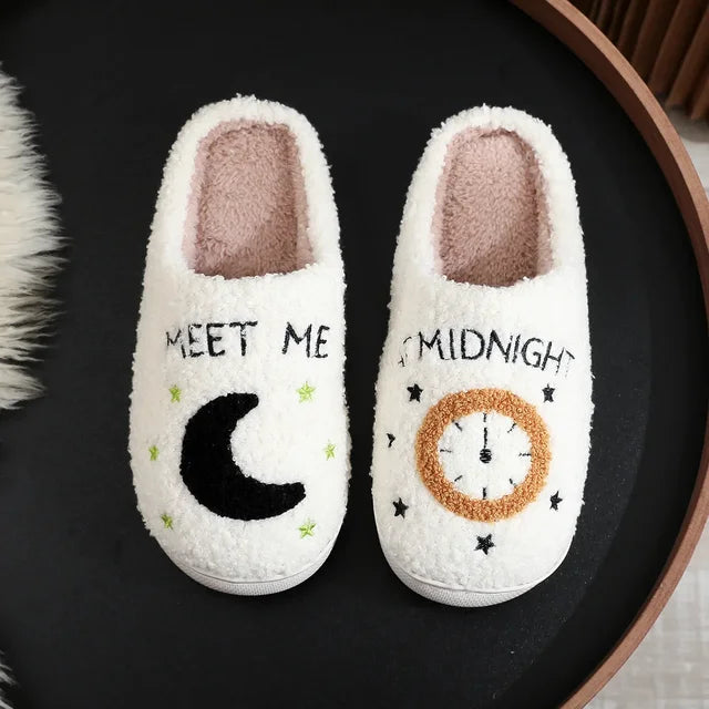 Swift Serenity Slippers | Embrassez le Swiftie qui sommeille en vous à chaque pas.