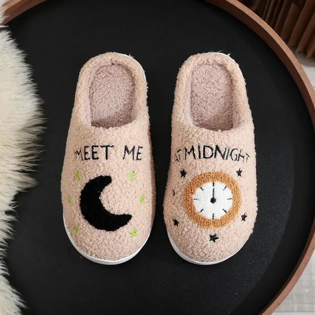 Swift Serenity Slippers | Embrassez le Swiftie qui sommeille en vous à chaque pas.